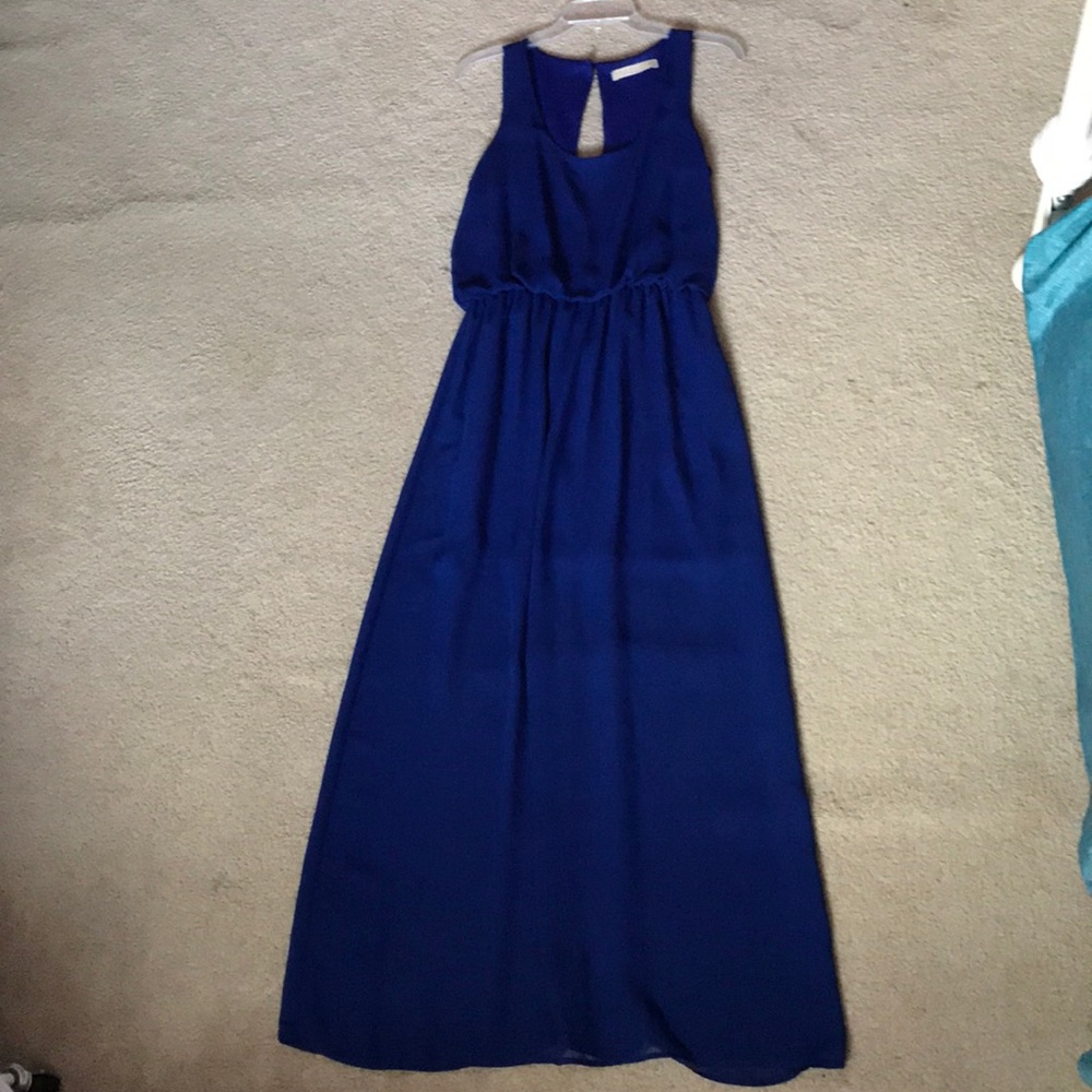 Sleeveless Maxi Dress